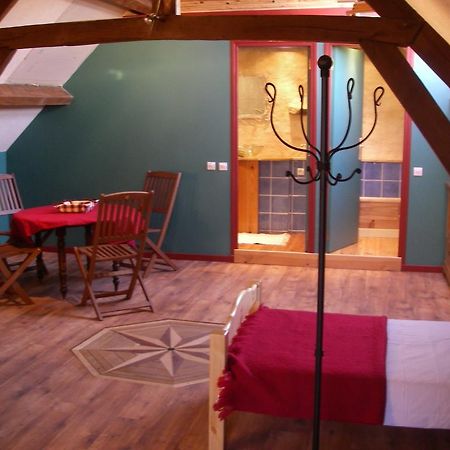 Le Trot'In Chair Bed & Breakfast Martigny-le-Comte Bagian luar foto